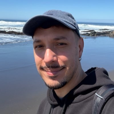 inviernista's profile picture. 