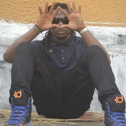 MBQ_010's profile picture. Just a mummy's boy