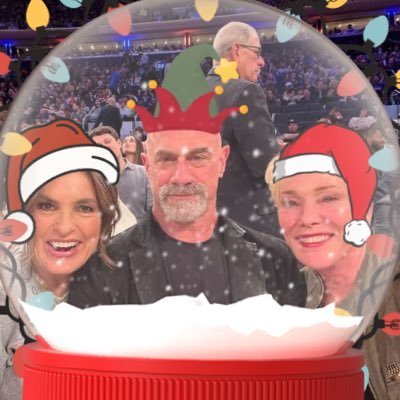 eo_munchkin's profile picture. #1 john munch stan||dm for permission to speak on m’s shoulder dimples||#1 fan of who’s a heretic now by @marisamaybenson