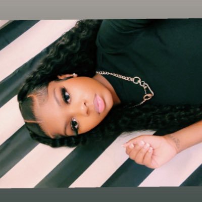 theyallonkyy's profile picture. A Doll🫧