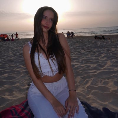 inesazita's profile picture. J’comprends pas // streamer for @RhynoEsports_