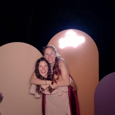 partygirlle's profile picture. 