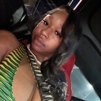 DaRealShyMoney's profile picture. Certified Bag Chaser ! Mom3xs