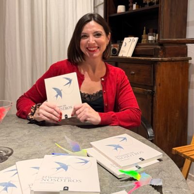 IreneNomada's profile picture. Lo imposible es solo el comienzo📖🖋️🧶 Disfrutando la aventura de vivir✨ Escritora✍🏼 lunática🌙 y soñadora💭 Ya disponible #ElTiempoSinNosotros