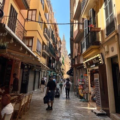 MWM_095's profile picture. سفر - تجارب - تأمل