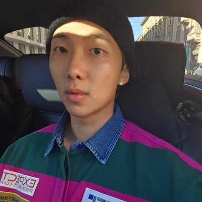 dreaminiee's profile picture. aRMy 💜 | I live so I love @BTS_twt