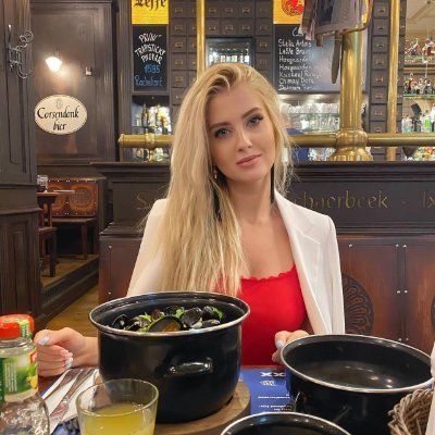 TanaInBloomA's profile picture. "People all know the use of the useful, but no one knows the use of the useless."