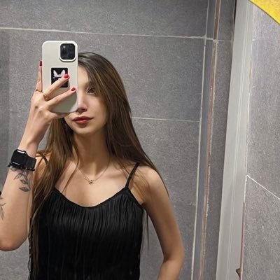 Nigzyusfi's profile picture. نه تو آنی که همانی /نه من آنم که تو دانی