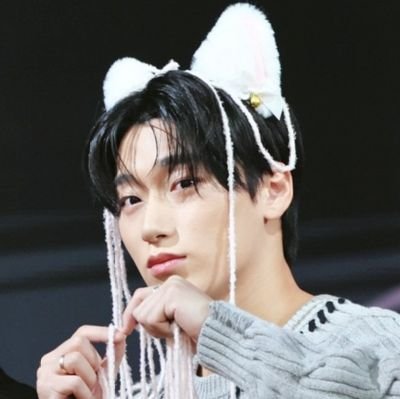 floydfangs's profile picture. 満月をさがして 🌕 

any pronouns (25y)