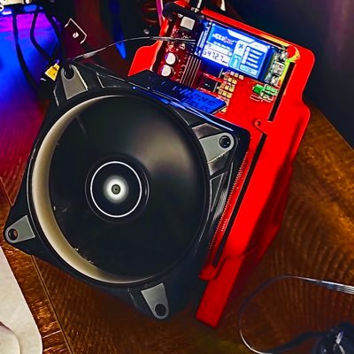 bar0nski's profile picture. ⚡️ Bitcoin | Innovation 💻 Solo mining, one chip, Hardware obsessed. Efficiency driven. 💎 Partnered with @TinyChipHub – use code BARONSKI for exclusive deals