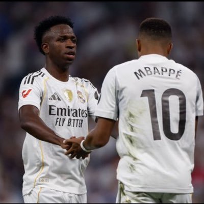 Itstime23639985's profile picture. REAL MADRID FAN 🤍 & WIZKID FC