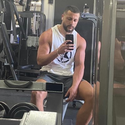 SayfooZ's profile picture. 