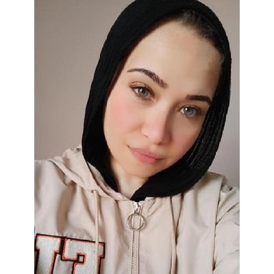 SalmaEsmail12's profile picture. ..