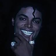 Nimaaphobic's profile picture. 🇸🇱 Follow We Bake We Move🍰🍪🍭 on https://t.co/KnjyJizvbM @rhythmnbakes @lfc