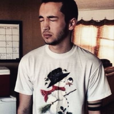 garbagelive_'s profile picture. ᴀɴᴅ ʜɪꜱ ꜰᴏᴜʀ ᴡᴀʟʟꜱ ᴅᴇᴄʟᴀʀᴇᴅ ʜɪᴍ ɪɴꜱᴀɴᴇ.+
                                  ✺ Ψ |-/ ☬ ғ̶ᴘ̶ᴇ̶♥︎