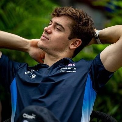 cinnamonera's profile picture. medialunas fan account