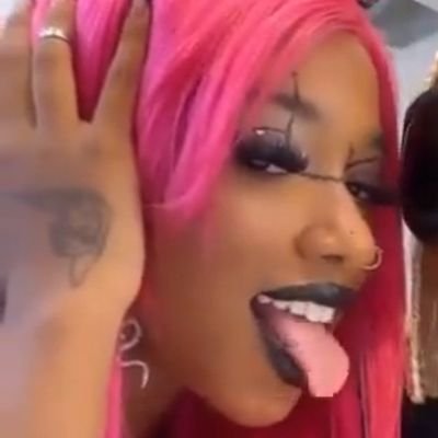 mallroomm's profile picture. pécora, meretriz, rameira, amásia, cachopa, mulher-de-má-nota, mulher-da-vida, bagaxa devassa, coirão, putéfia, barregã, cuarra, pechenga, galdéria