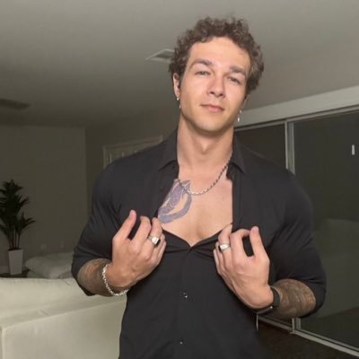 LiraFabiol66942's profile picture. 