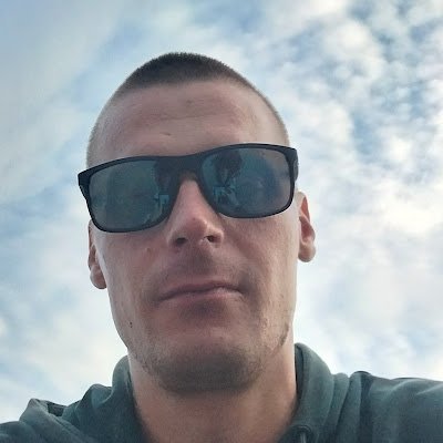 COMMANDO8712's profile picture. 