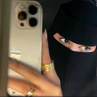 llllggrrmm's profile picture. الغيرة في الحب كالماء للوردة قليله ينعش و كثيره يقتل