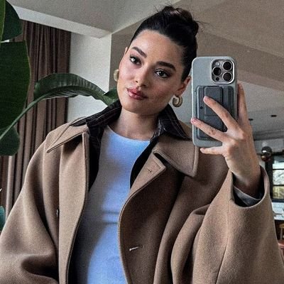 _lostingece's profile picture. I used to know but I'm not sure now