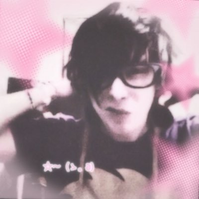 phannierat's profile picture. 🐀 they/them | 23 | 🖤🩶🤍💚🩵💙