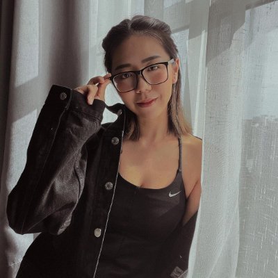 JunMin5845's profile picture. Coffee, sunshine, and all things cozy ☕ | Wandering the world in search of the perfect latte | Life's too short for bad coffee and rainy days 🌦️