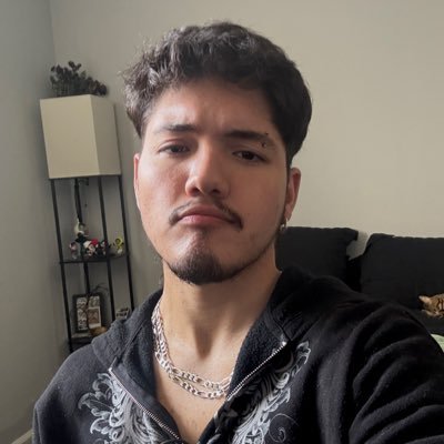 morimuerto's profile picture. 23 he/him - tall edgy mexican goth bf - artista