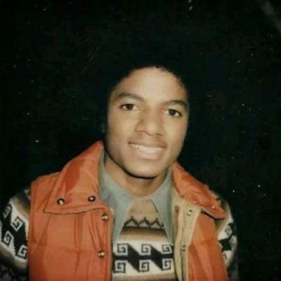 offthedestiny's profile picture. 70’s & 80’s enthusiast | 19 | fanfic: @offthedesfics