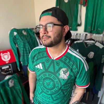 Lex_Camisetero's profile picture. Creador de contenido.
Adicto a los jerseys
Productor Podcast ESPN Racing
Chivas | Barça | Man. United | Cowboys | F1 @CanelaDeportes 
IG: lexelcamisetero