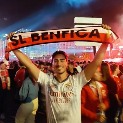pedroccosta17's profile picture. Não há nada mais bonito nesta vida do que ser benfiquista.