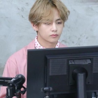 jinisitoo's profile picture. 