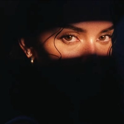 yMihla's profile picture. I wanna see it in motion, in 3D