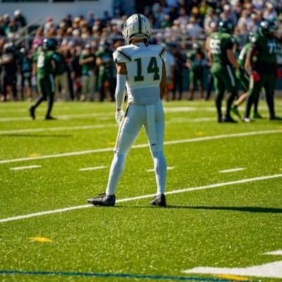 emoore_4_'s profile picture. Benedictine College Prep, 5’9, 155, wr/db, Class of ‘27, 3.7 GPA