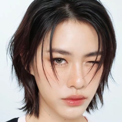 wishfultea_'s profile picture. @emiamily @beonnnie
#MoonshadowSeries #เงาใต้พระจันทร์ 🌙🗝️✨