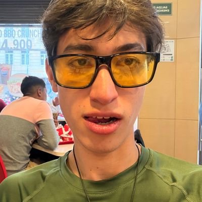 BryBray13's profile picture. Selenator - Swiftie  - Geología UN y twittero