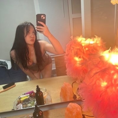 imasweetbutt's profile picture. Mixed Korean Girl | 19 🌹HMU 💌 https://t.co/GnWLVHeARE  https://t.co/H8WrvWY1ez https://t.co/Aki6NDDbYV OF linked 👇