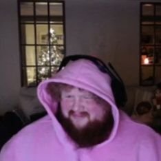 docare4u's profile picture. 