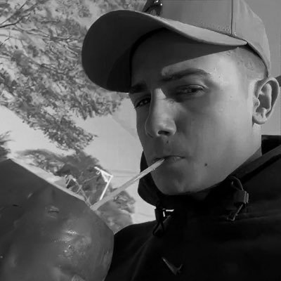 yurituite's profile picture. 