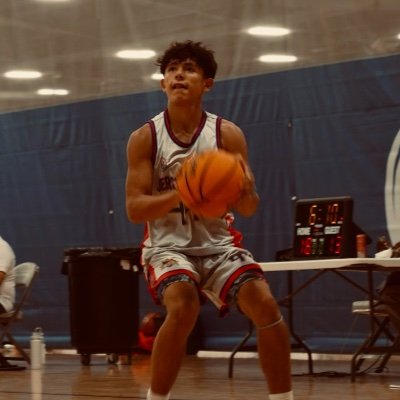 Georgekyriak44's profile picture. Msgr. McClancy Memorial HS
McClancy Varsity Basketball
4.0 GPA; 99% Average Academically
Class of 2027- 5'9 PG/SG
🎯 Shooter, Strong Handle, Rebound Ability