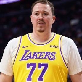 bmfinch12's profile picture. Husband to @laurenjfinch17 // Dad x2 // Music // Games //