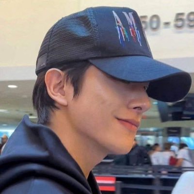 jake9doro's profile picture. coser tu cuerpo con el mío en una cirugía