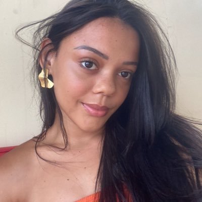 biaallm's profile picture. Everything I'm not made me everything I am