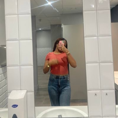 bu__kunmi's profile picture. nothing