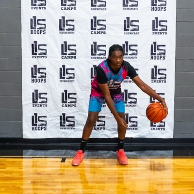 wynterszn7's profile picture. H:6’2 W:6’5 basketball 🏀🇨🇦 Road to D1