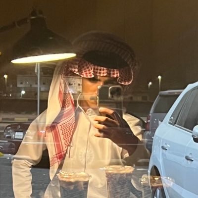 z8_8o's profile picture. .