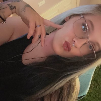 Barittaneyyy's profile picture. Stay positive and be happy❤👽
ATX Based Creator
Business inquiries: Barittaneyyy@gmail.com
find me on Twitch Sun - Thu https://t.co/SQwPpIEEYK