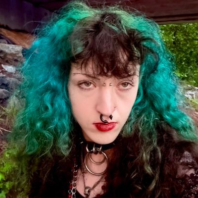 devilsfullmoon's profile picture. x__x