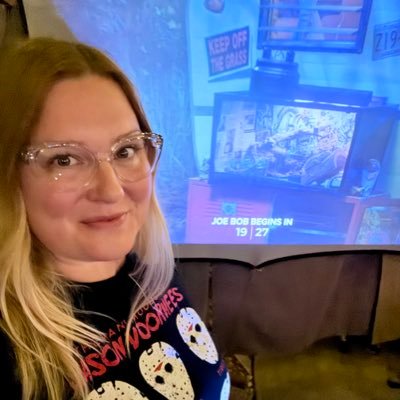 SpooktacularGal's profile picture. Still a parody of myself even though I’m not👻tacularJen/wife/momma/cooking/shit binge & horror lover/typically only here for movie watches & shenanigans.🫶🏻👻