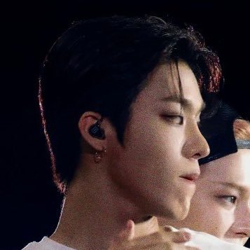 jjeongwooism's profile picture. 